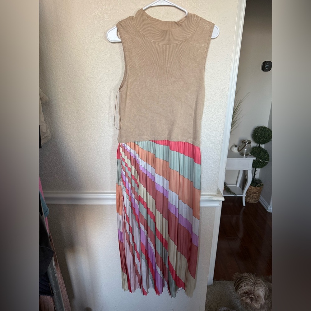 Pleated Multi-Color Stripe Midi Skirt - Pink & Coral Medium skies are blue - Picture 12 of 13